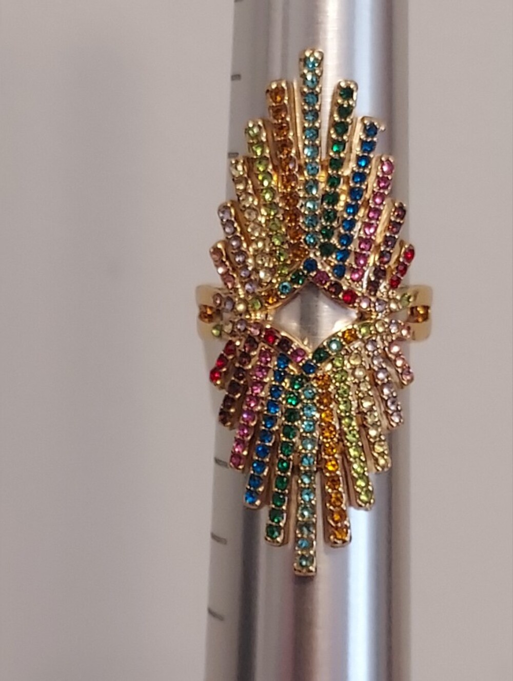 NWT Lovisa Goldtone Statement Spray Diamante Ring Multicolor Stones Size 8